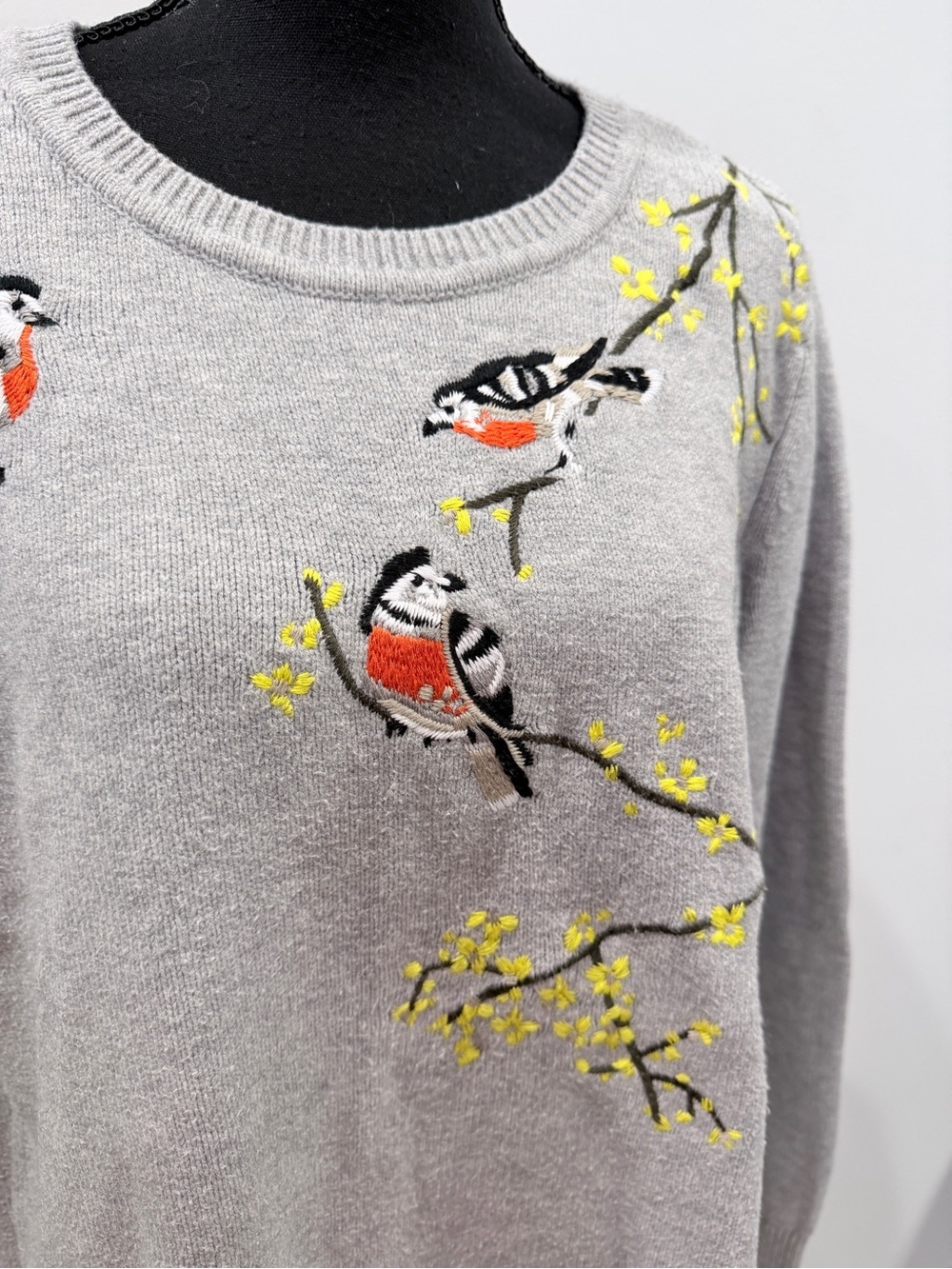 Cabi Songbird Embroidered Pullover Sweater Gray - Picture 2 of 7